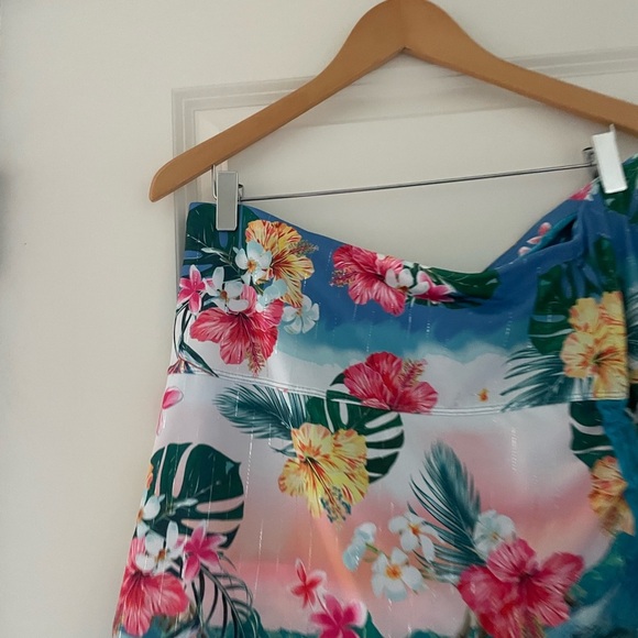 NWT Lucky in Love Tropical Bloom Floral Skort Long Length Ruched - Picture 10 of 14
